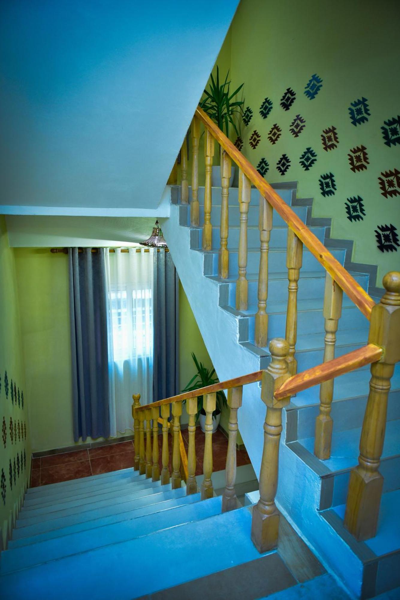 Te Bujtina Hotel- Cozy Stay With Traditional Breakfast Near Beach Golem  Exterior photo